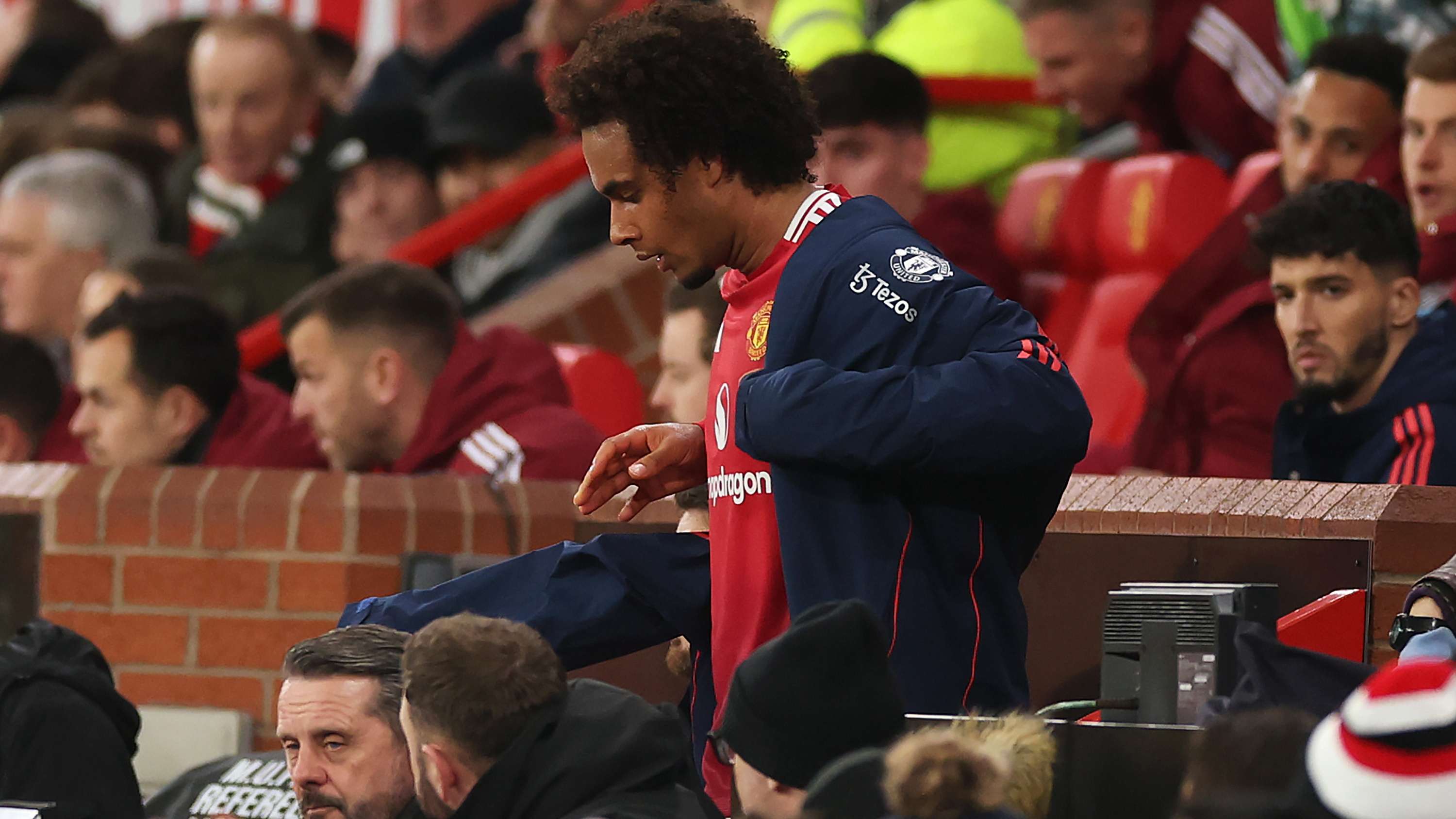 关于曼联中 关于曼联中